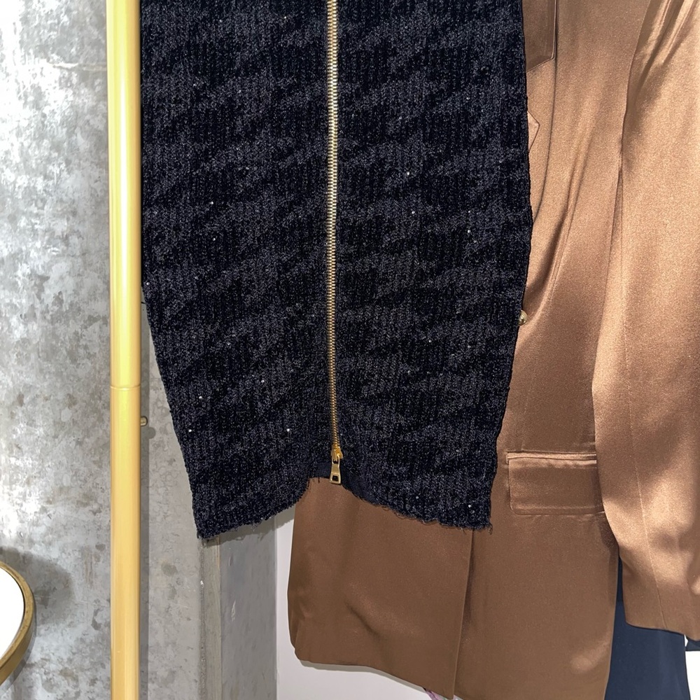 Balmain Black Sequin-Embellished Houndstooth Stretch-Knit Skirt - Picture 9 of 16